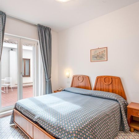 Hotel Eliseo Park'S Sant'Agnello Ngoại thất bức ảnh